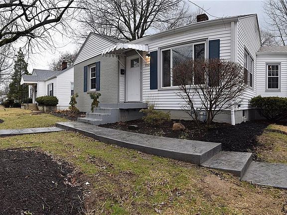 3rd image of 5221 N Primrose Ave