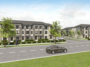 2889 Summers Pl, Troy, MI 48084