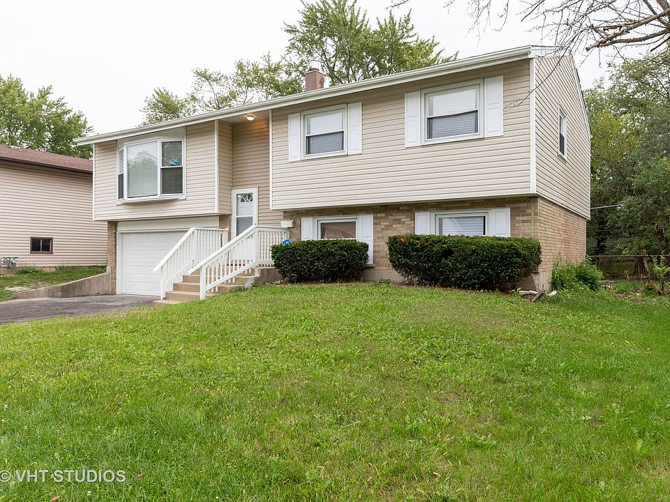 1st image of 16055 Woodlawn East Ave