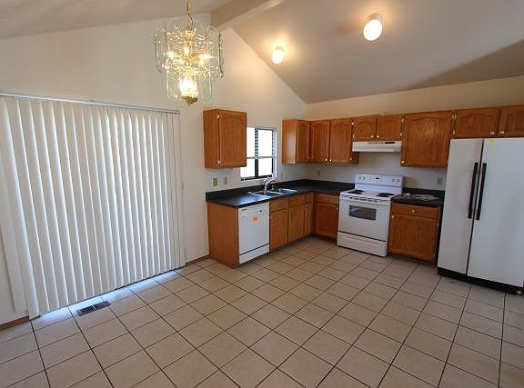 2nd image of 3303 E 34th Ave