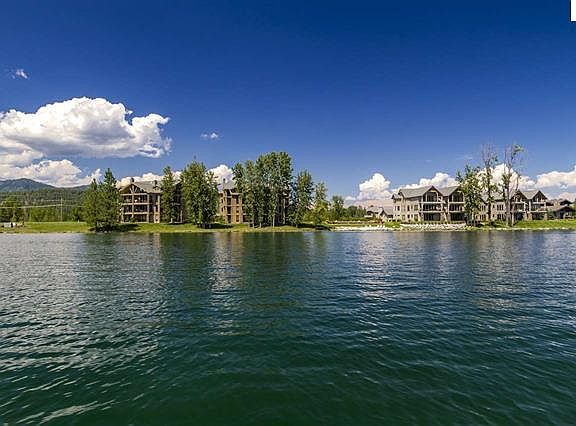 Waterfront Marina Town of Dover Bay offers a simple, maintenance-free experience.