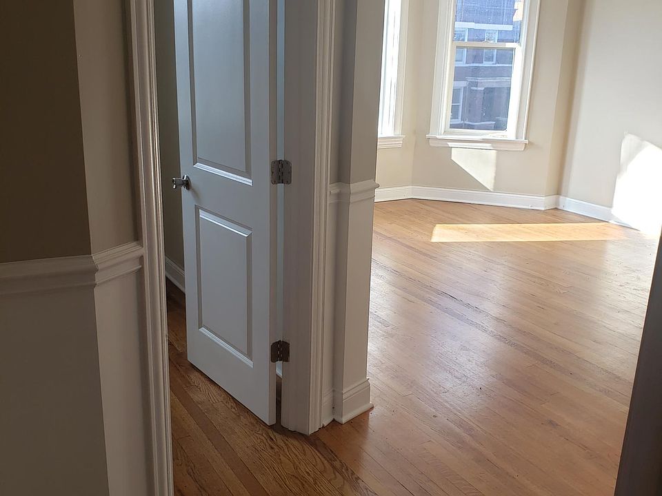 Front Entrance to bdrm 1 and livingroom