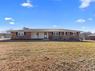 408 Greenmeadow Cir, Anderson, SC 29626