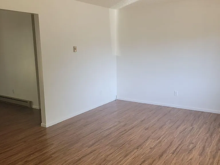 765 Wocus St — Photo 3