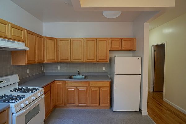 1st image of 615 Sterling Pl APT 3B