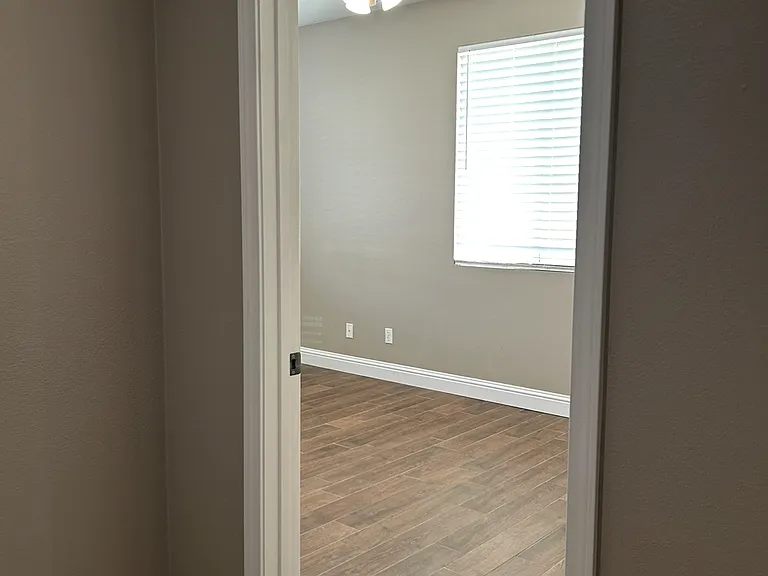 5th bedroom/office