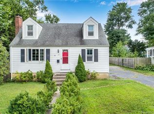 37 Olive St, Milford, CT 06460