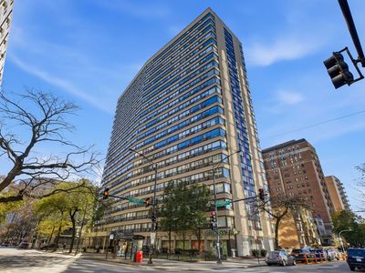 2930 N Sheridan Rd APT 302, Chicago, IL, 60657
