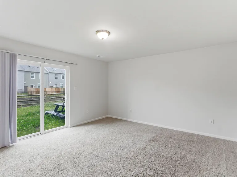 293 Magellan Dr — Photo 4