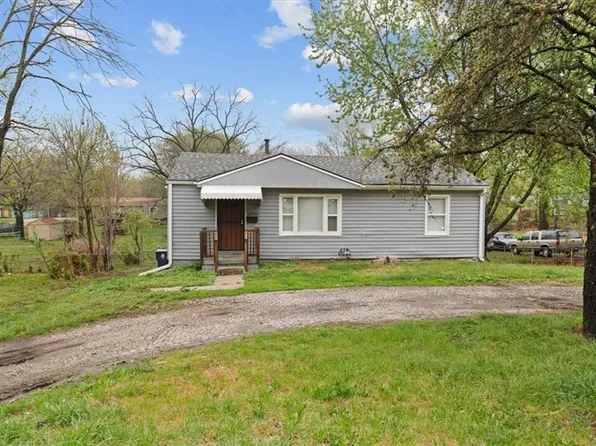 10505 Oakland Ave, Kansas City, MO 64134