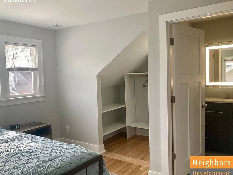 927 Arianna St NW — Photo 37