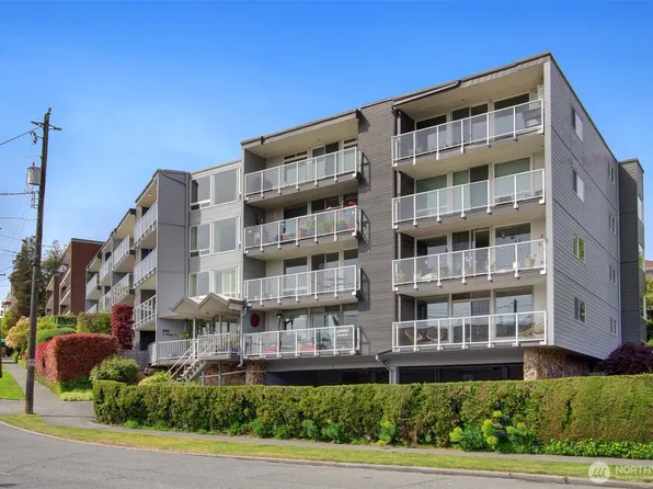 500 W Olympic Place #104, Seattle, WA 98119