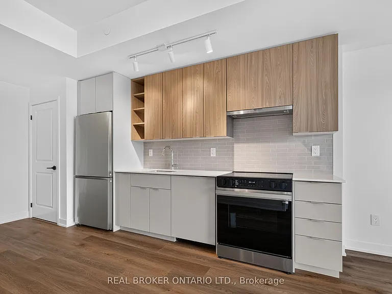 2075 Lakeshore Rd #1411 — Photo 6