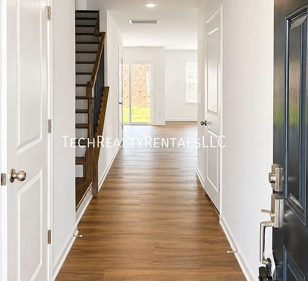 20020 Faithwood Ct #1 — Photo 3