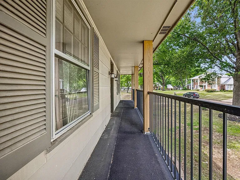 2232 Burfordi Ln — Photo 25