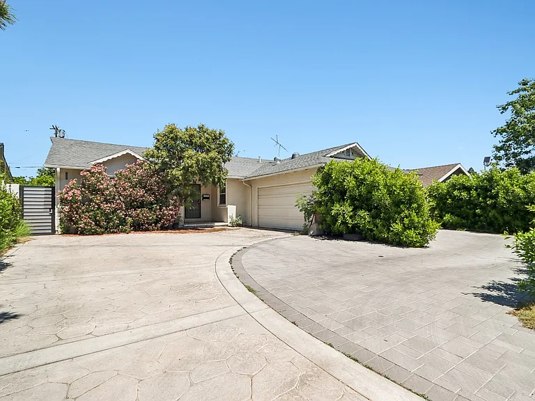 14657 Novice St — Photo 1