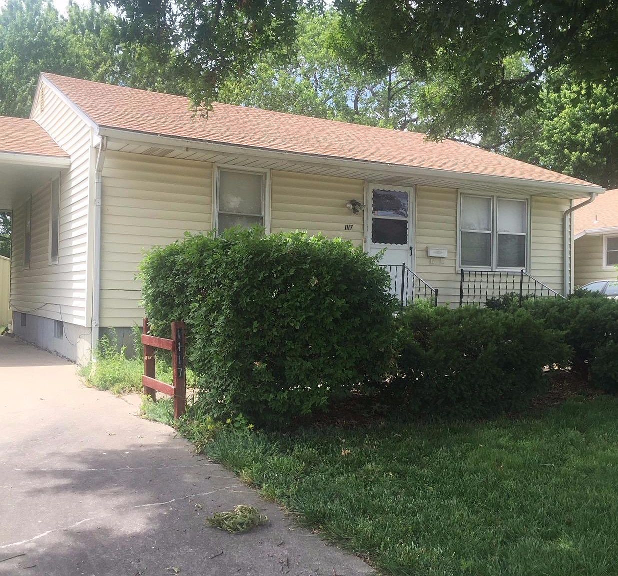 【R&B】Janice 1117 Janice St, Emporia, KS 66801 | Zillow