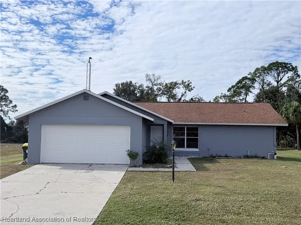 124 Oxford Rd, Sebring, FL 33876