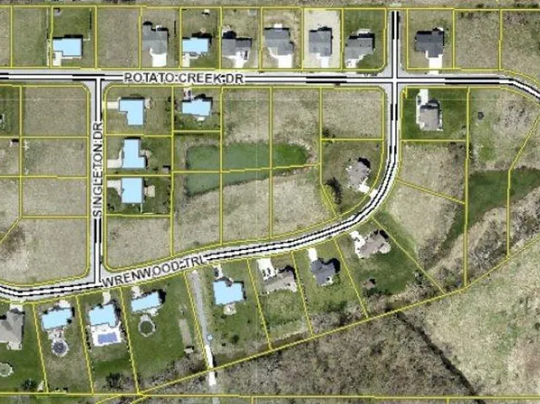 404 Potato Creek Dr #31, North Liberty, IN 46554