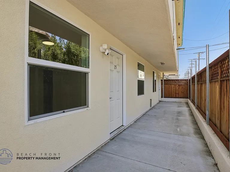 1475 Pine Ave. — Photo 9