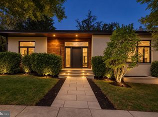 5148 Linnean Ter NW, Washington, DC 20008