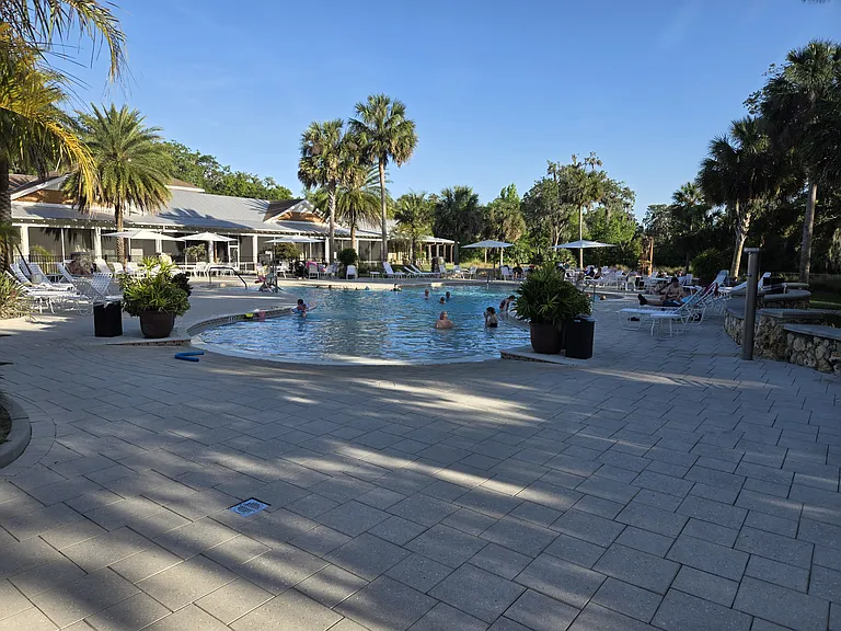 Fenny family pool right next to the Fenny Grill