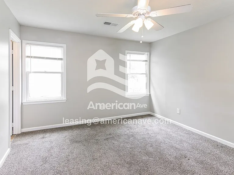 1179100_007_main_bedroom_8.jpg