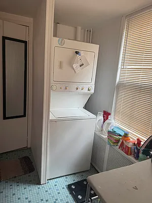 Rented by Sur Management LLC | media 19