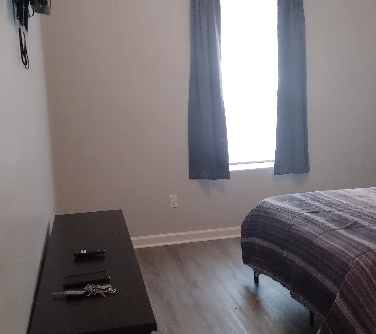 1 bed, 1.0 bath, 1500 sqft, $255 — Photo 1