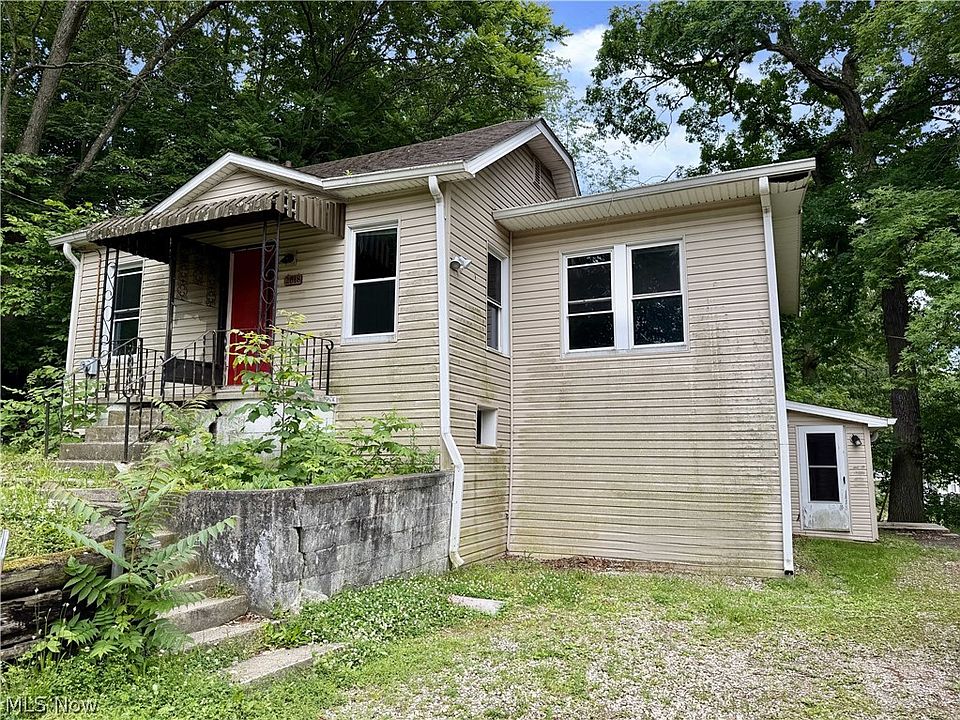 1st image of 2618 Adams St