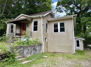 2618 Adams St, Lakemore, OH 44250
