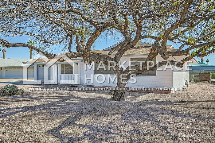 3 bed, 2.0 bath, 1385 sqft, $1,700 — Photo 3