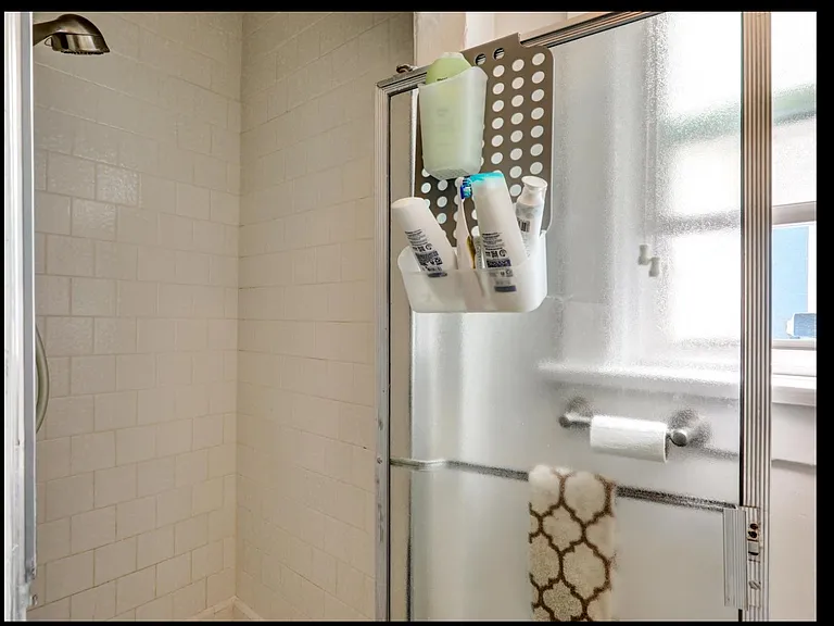 Unit 1 shower