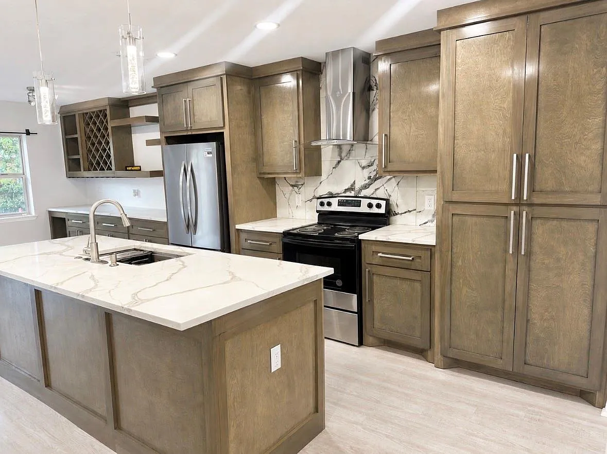 3 bed, 2.5 bath, 1886 sqft, $2,400 — Photo 1