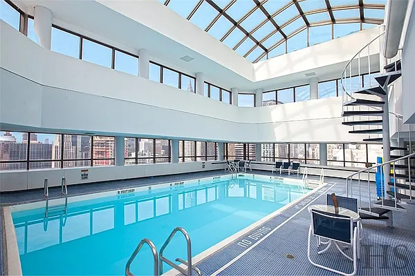 Sold by R New York | media 17