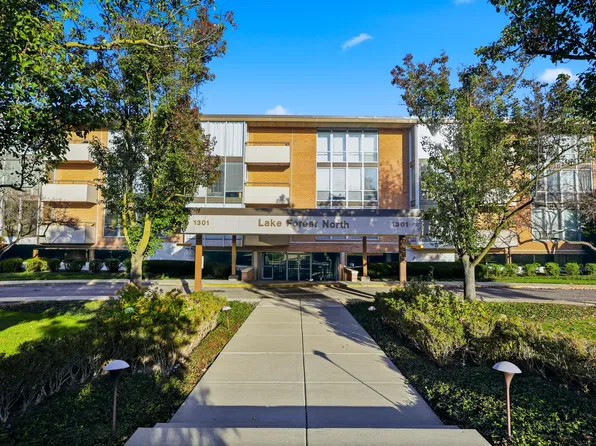 1301 N Western Ave Unit 221, Lake Forest, IL 60045