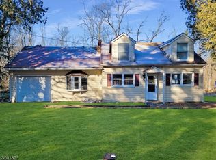 23 Round Top Dr, CLINTON TOWNSHIP, NJ 08801