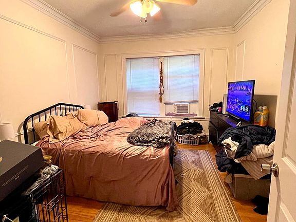 2nd image of 4537 N Paulina St APT 1A