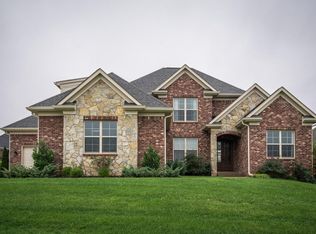 7504 Creekton Dr, Louisville, KY 40241