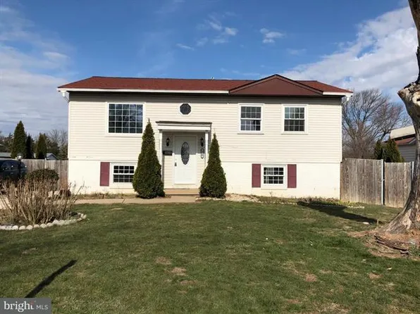 119 N Cypress Rd, Sterling, VA 20164