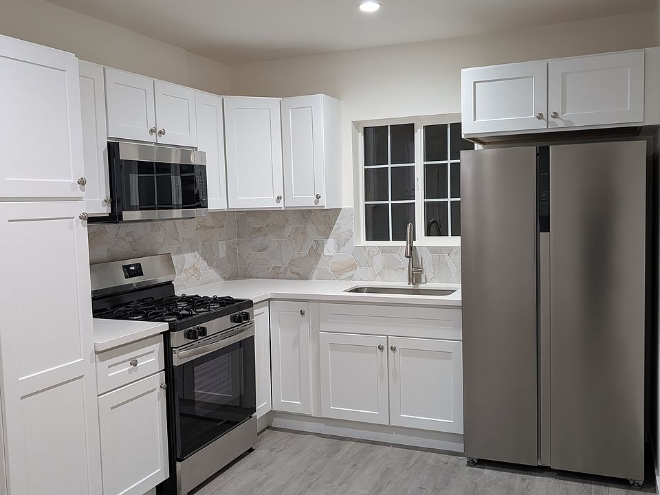 1st image of 1334 W Avenue H6