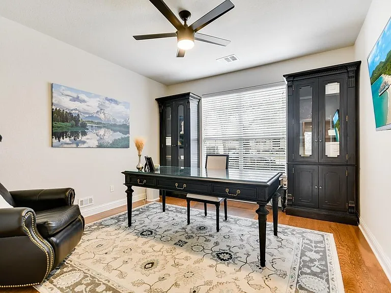 310 Glen Hollow St — Photo 15