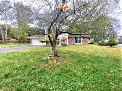 406 Oak Tree Rd, Freehold, NJ, 07728
