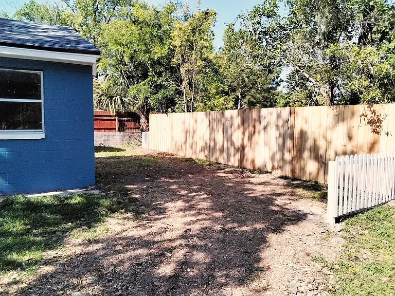 5201 Dodge Rd — Photo 5