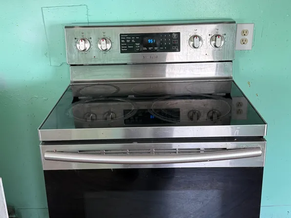 (undisclosed Address), Gainesville, GA 30504