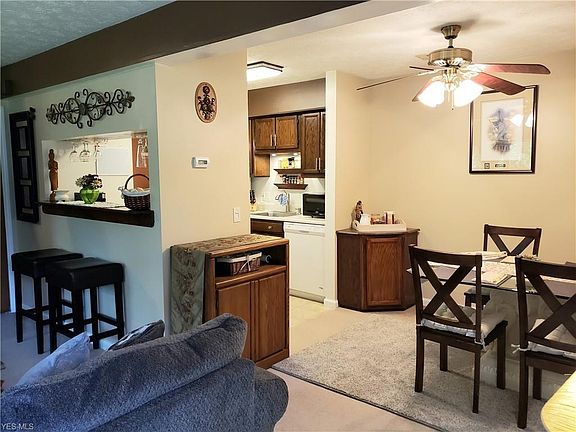 4th image of 3417 Beaver Trl APT B