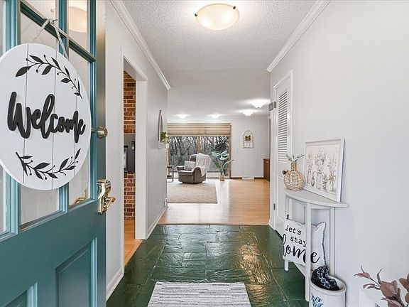 5th image of 2491 Liberty Ave