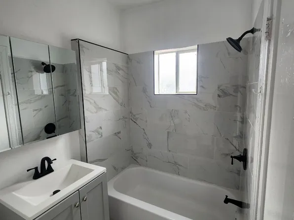 12636 S Figueroa St, Los Angeles, CA 90061