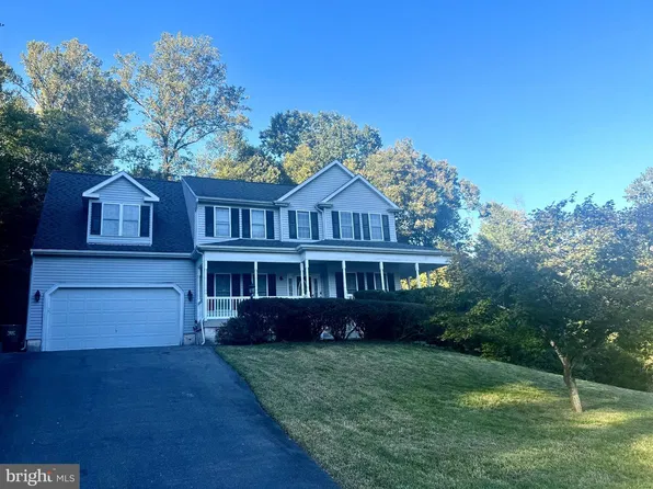 6122 W Melody Ct, Fredericksburg, VA 22407