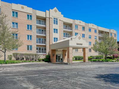 2240 S Grace St APT 403, Lombard, IL, 60148